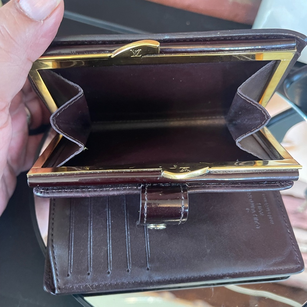 Authentic Louis Vuitton Violette Monogram Vernis … - image 8